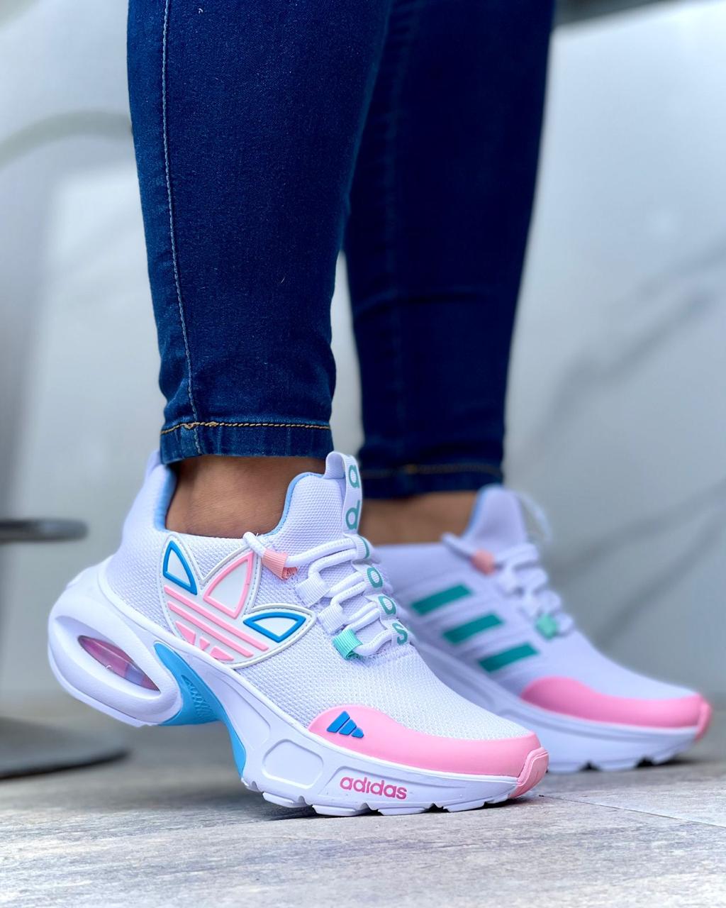 Tenis Deportivos Adidas Flor 2025